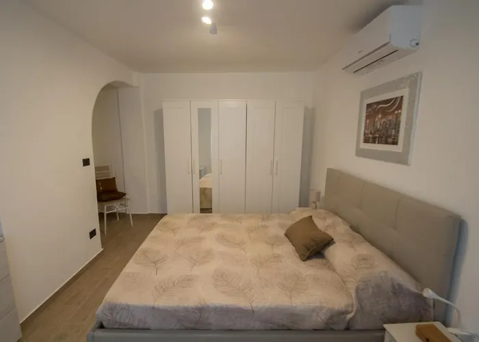 A 90 Metri Dal Mare 바라체