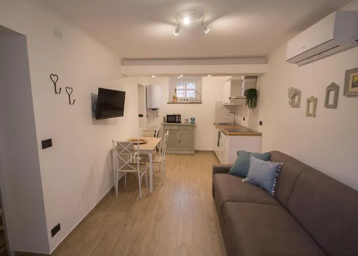 A 90 Metri Dal Mare *